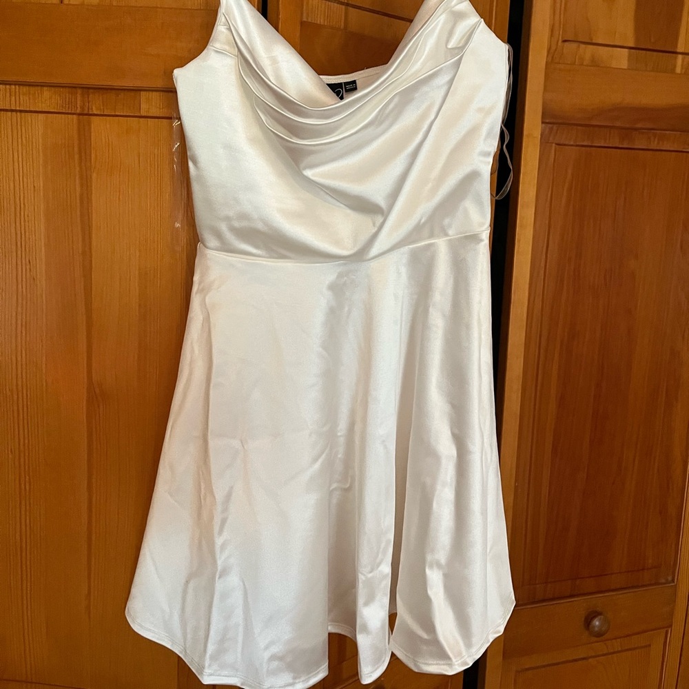 Windsor fit and flare white dress